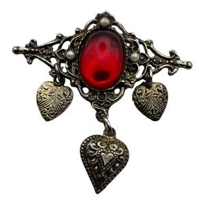 Vintage Red Glass Cabochon‎ Brooch with Heart Charms & Faux Pearls – Ornate